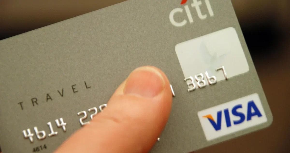 Can I Use My Government Travel Card to Pay for Airbnb or Rentals?