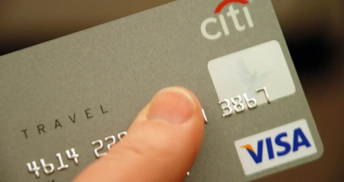 Are there housing options near Luke AFB that accept government travel cards