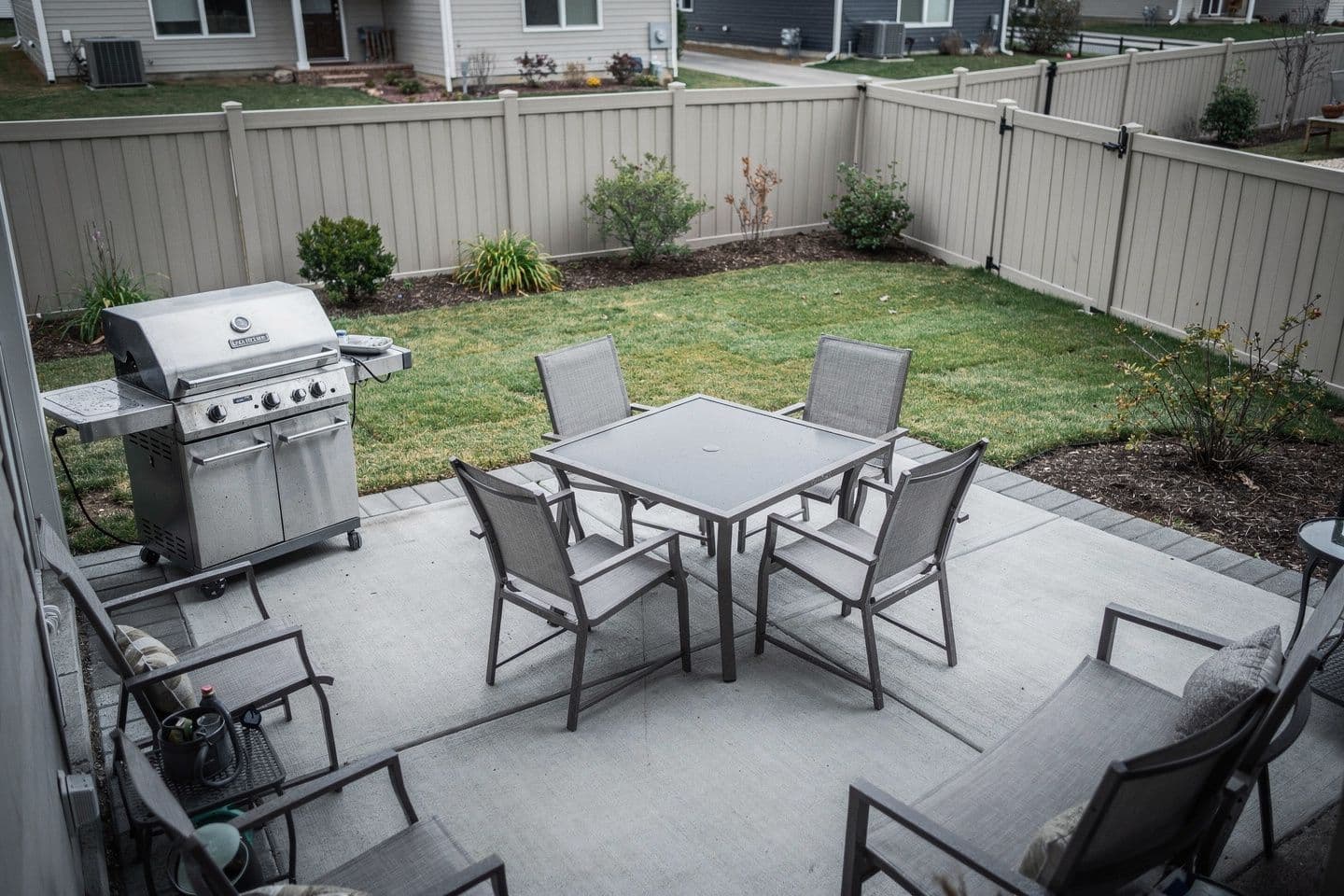 Outdoor Amenities That Help TDY Furnished Rentals Earn Better Bookings