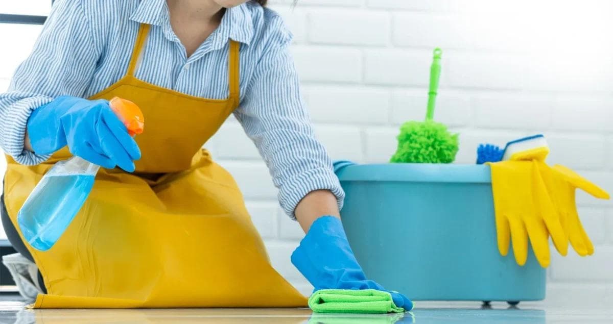 Do TDY rentals near Hurlburt Field include cleaning services?