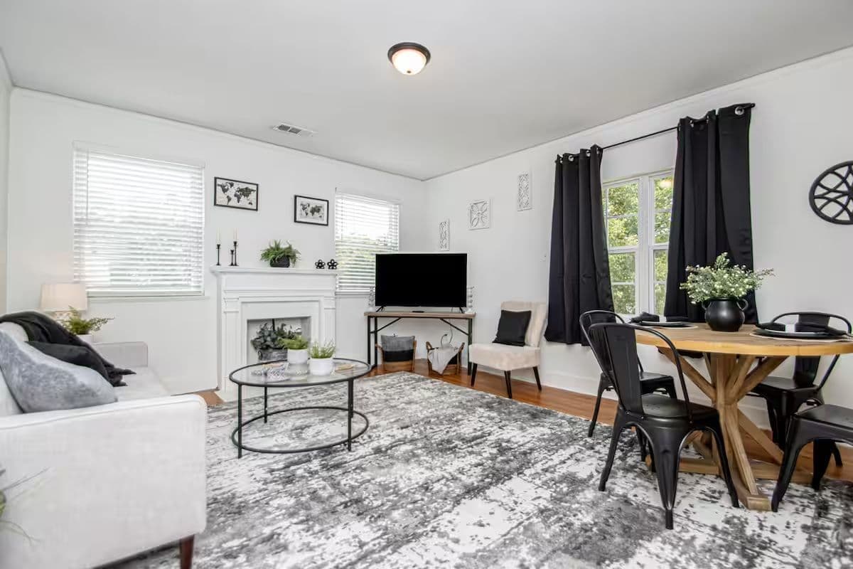 1BR/1BA TDY Loft Near Little Rock AFB – Fully Furnished, Full Kitchen, Washer/Dryer, Long Stays Welcome
