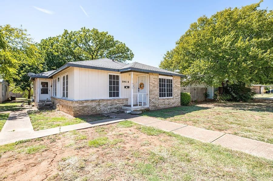 2 Bedroom TDY Rental Near Shaw AFB – Remodeled, Fully Furnished with Private Patio & Workspace