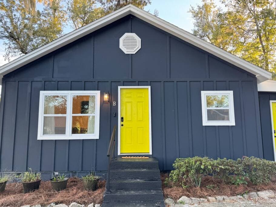 2BR hideaway near downtown & bay