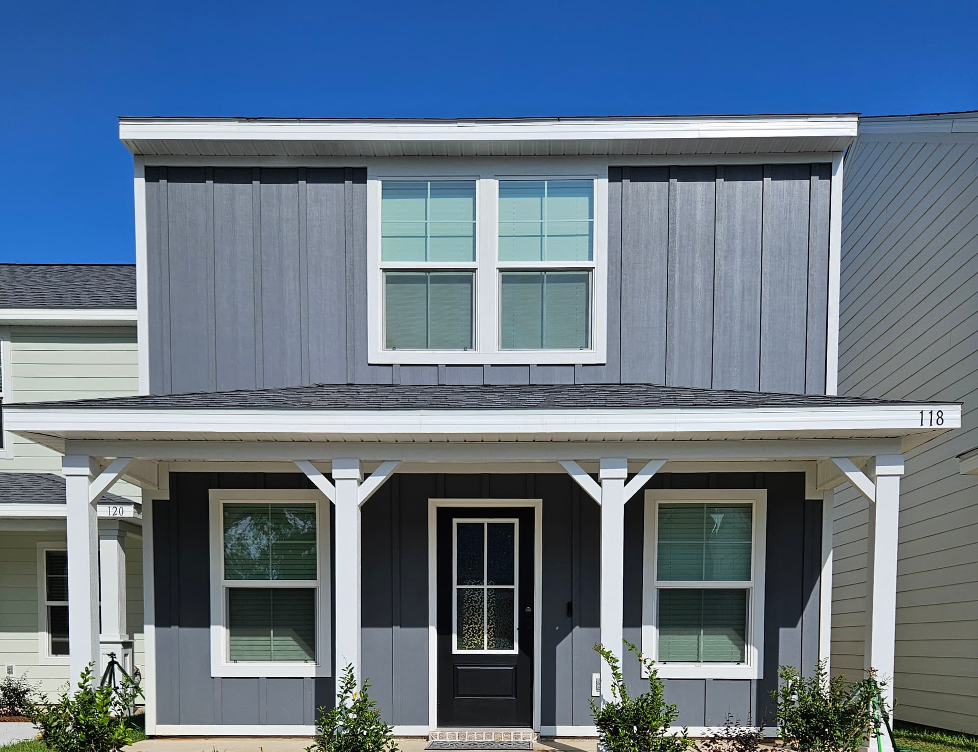 3BD/2BTH Modern TDY Beach Villa: Executive Comfort Near Keesler AFB & NCBC Gulfport