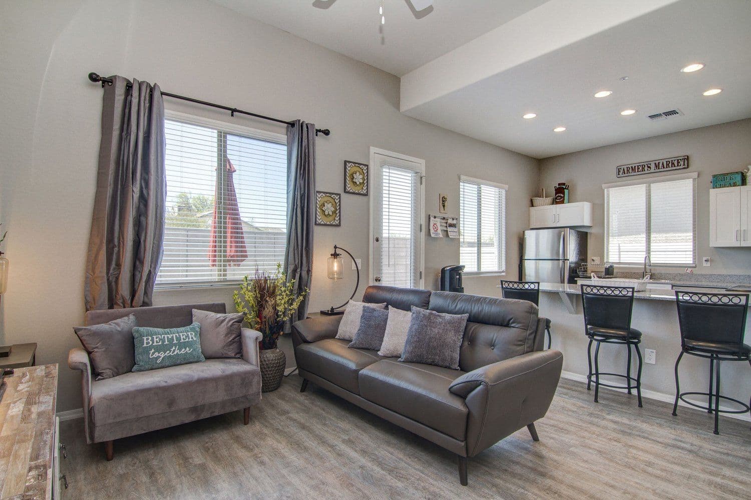 Executive 1BR Apartment Luke AFB - Smart Home, Pool, Gym
