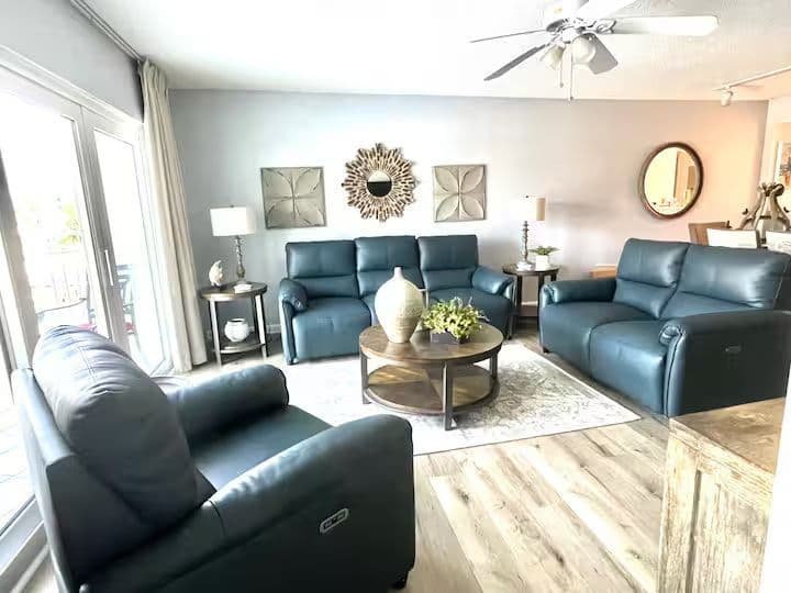 Beachside 2BR Condo Near Hurlburt AFB w/ Pool, Gym & Private Beach Access