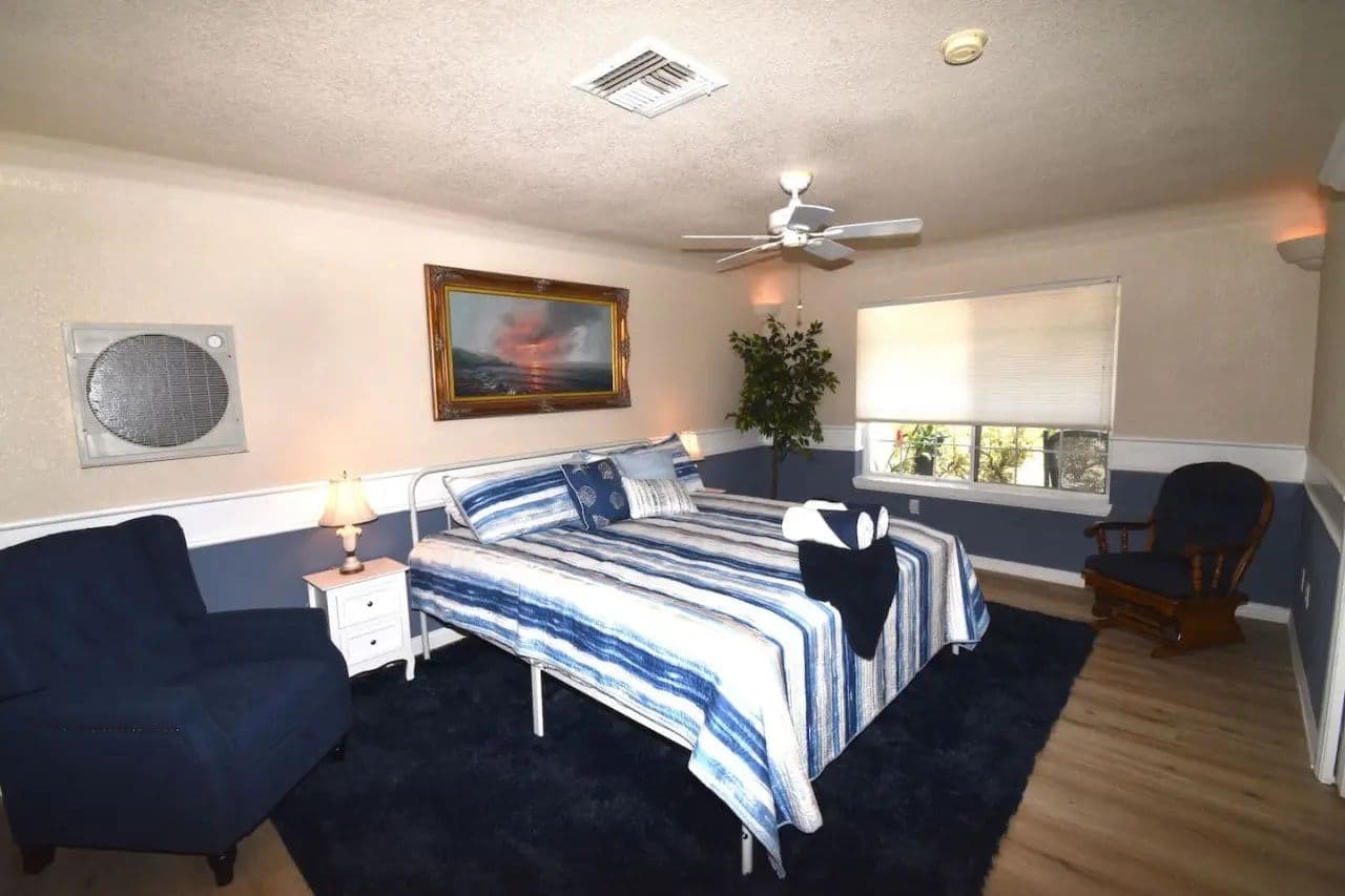 Serene 1BR Casita Nellis AFB - Mountain Views, King Bed
