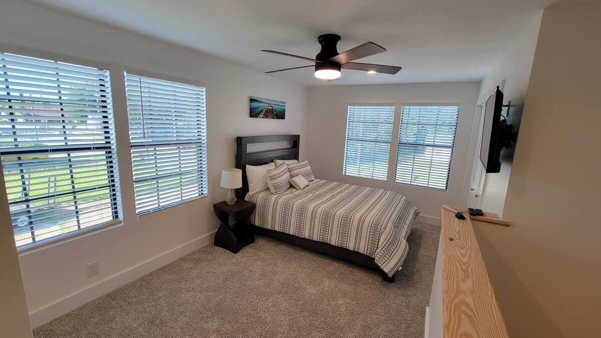 Modern 1BR/1BA Townhome Near Keesler AFB – Clean, Private & Fully Equipped