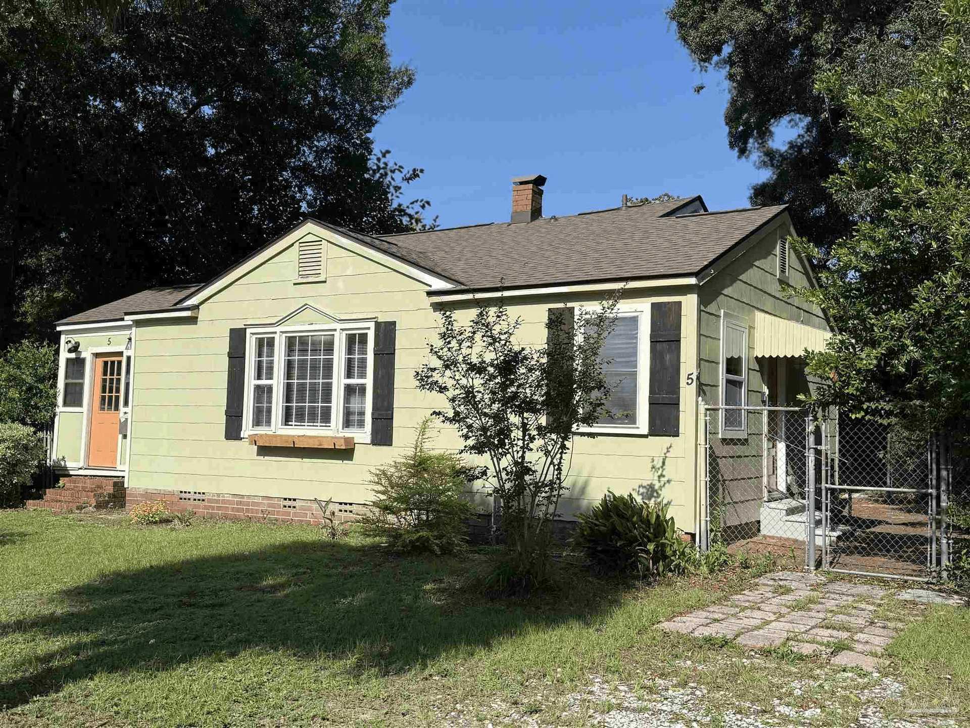 Charming 2BR Navy Point Cottage Near Pensacola NAS