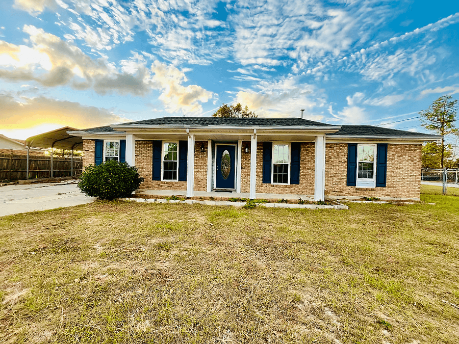 Charming 3BR Cottage Near Fort Gordon with Fenced Yard