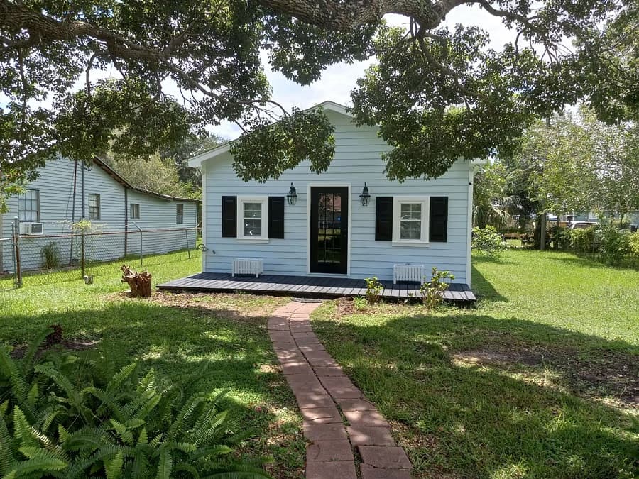 Charming Cottage Retreat Near Naval Submarine Base Kings Bay