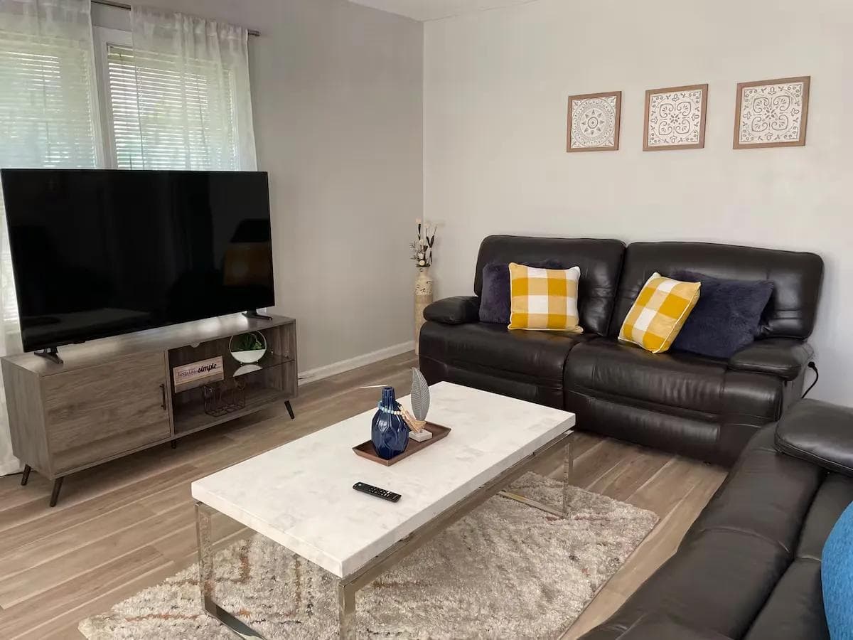 Coastal Comfort 3BR Retreat Near Pensacola NAS