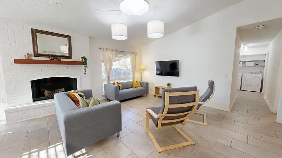 Comfortable 3BR Home Near Randolph AFB | Fully Furnished | Outdoor Grills & Roku TVs