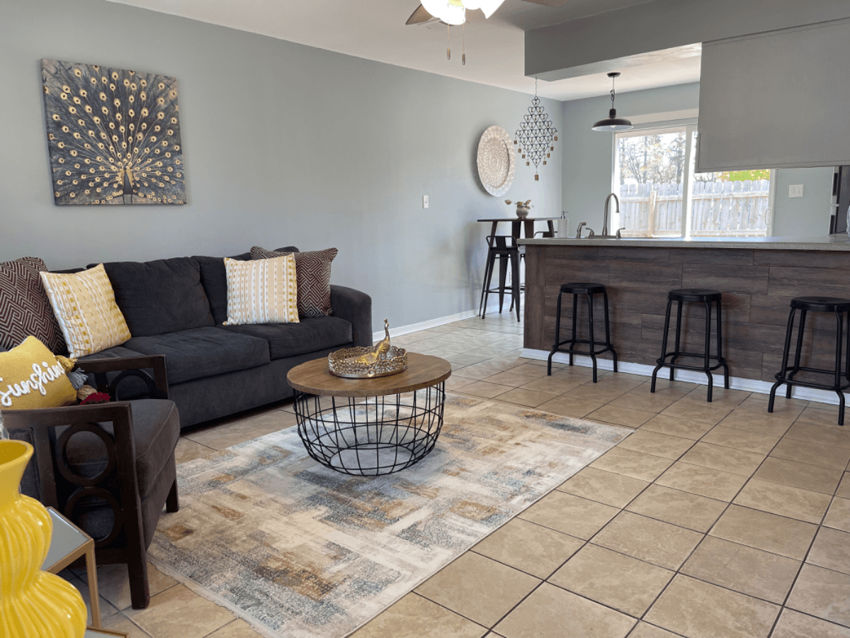 Modern 2BR 1BA Condo Eglin AFB - Quiet, Beach, DTS