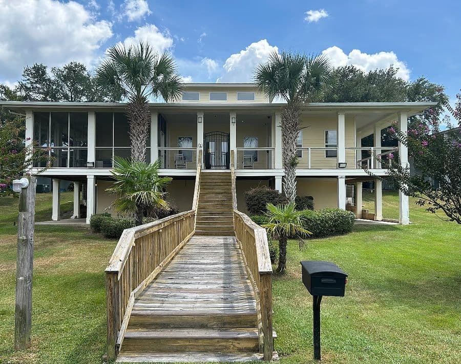 Waterfront 1BR 1.5BA Condo Keesler AFB - Pet Friendly
