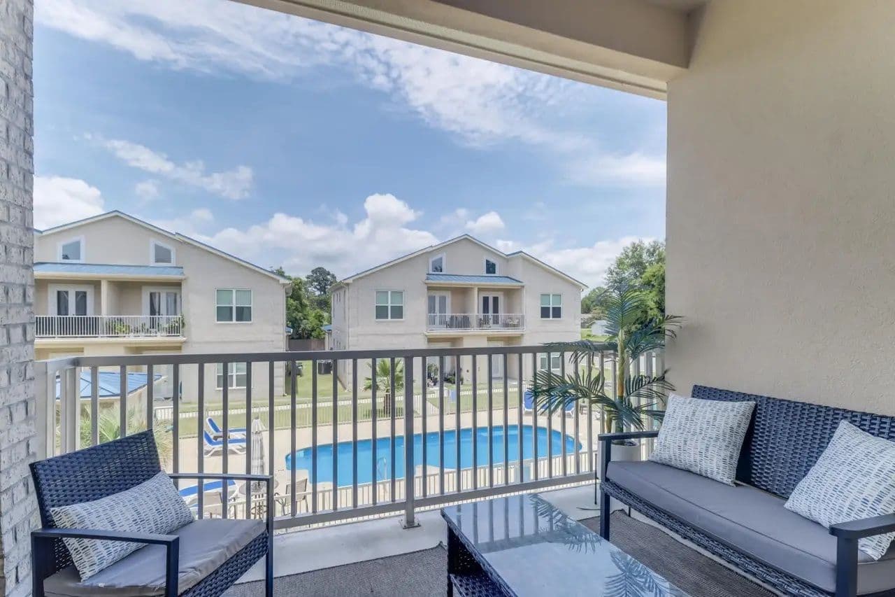 Keesler AFB 3BR 2BA Condo – Pool, Beach, Walk to Downtown