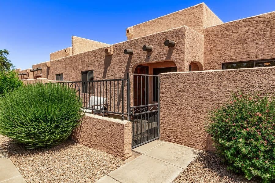 Furnished 2BR 2BA Condo Luke AFB - Gated Peoria, Pool, Gym