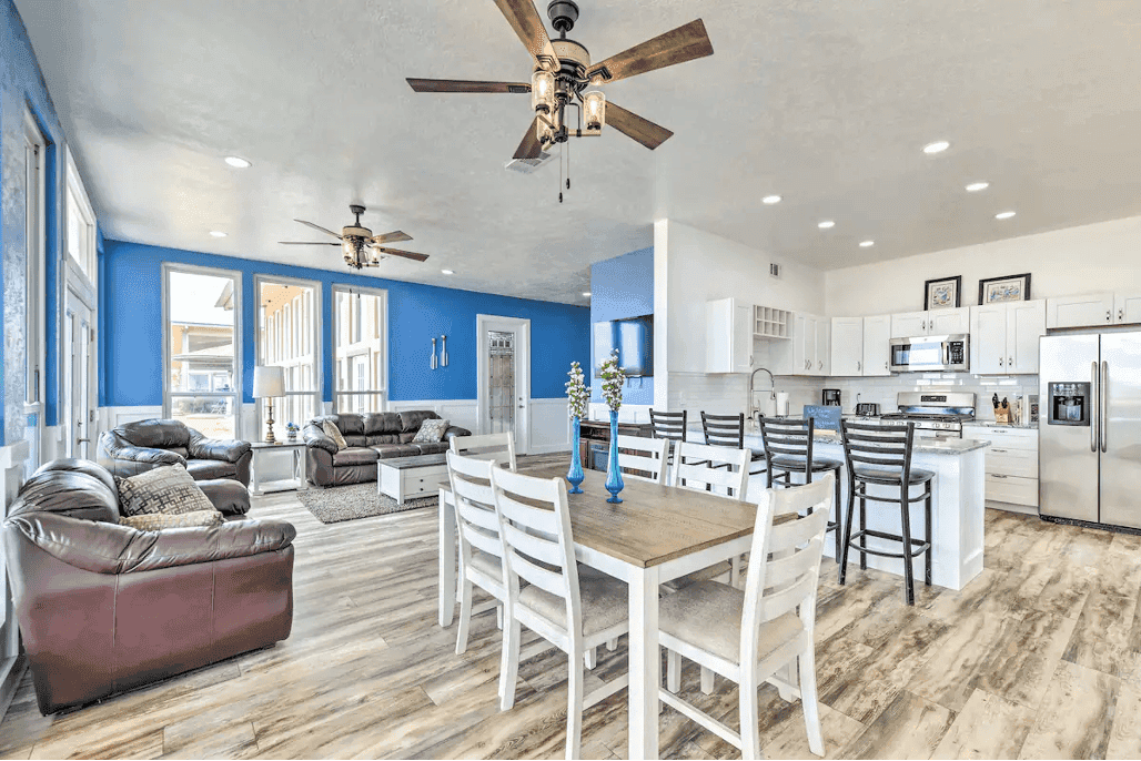 Iowa Park 2BR 1BA Condo Sheppard AFB - Modern, Pool, Cozy
