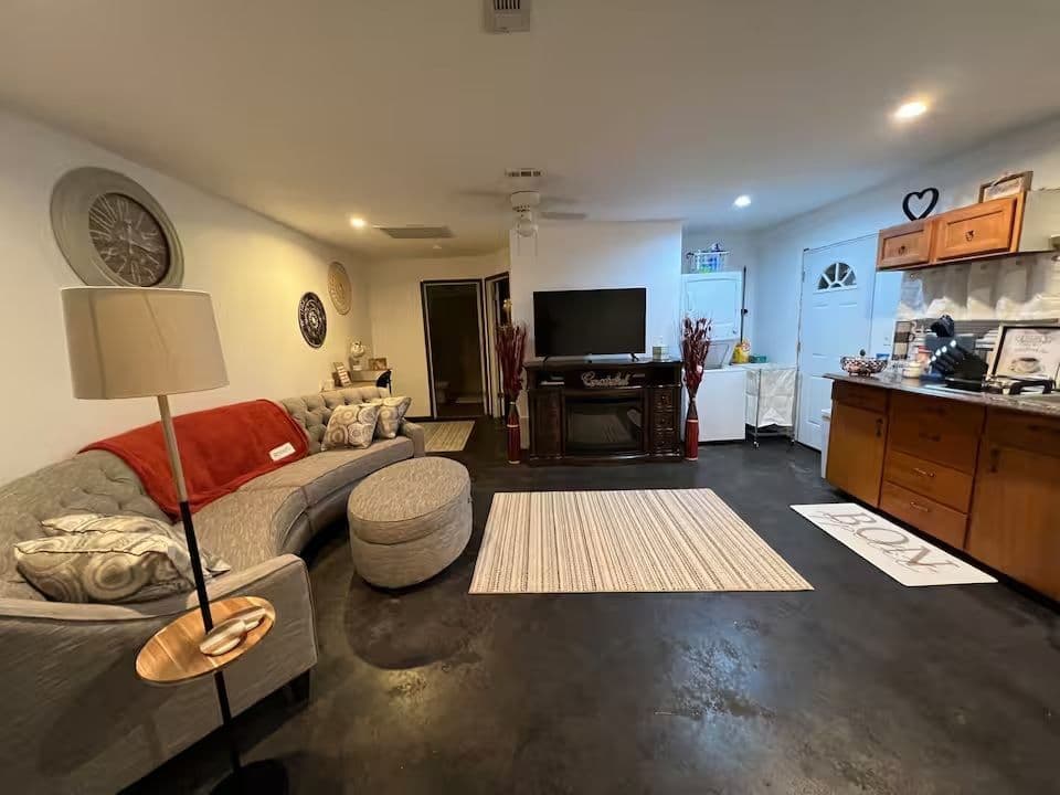 Cozy 1BR Duplex Near Sheppard AFB – Quiet, Furnished & Comfortable