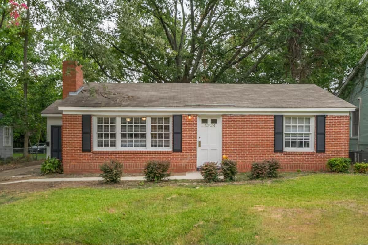Cozy 2BR/1BA Montgomery Retreat Minutes from Maxwell AFB