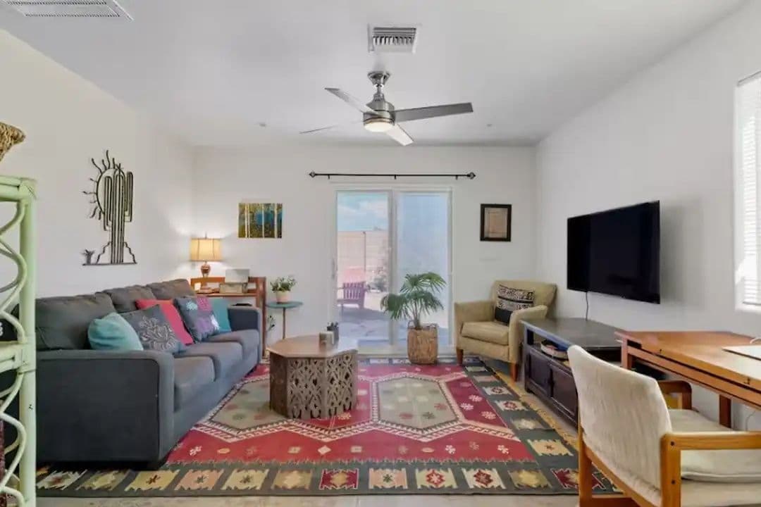 Cozy Furnished 1BR Retreat Near Davis-Monthan AFB – TDY Friendly