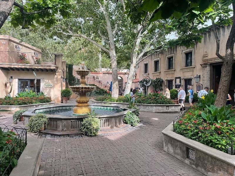Desert Oasis 2-Bedroom Condo Near Luke AFB | Scenic Views & Resort-Style Amenities
