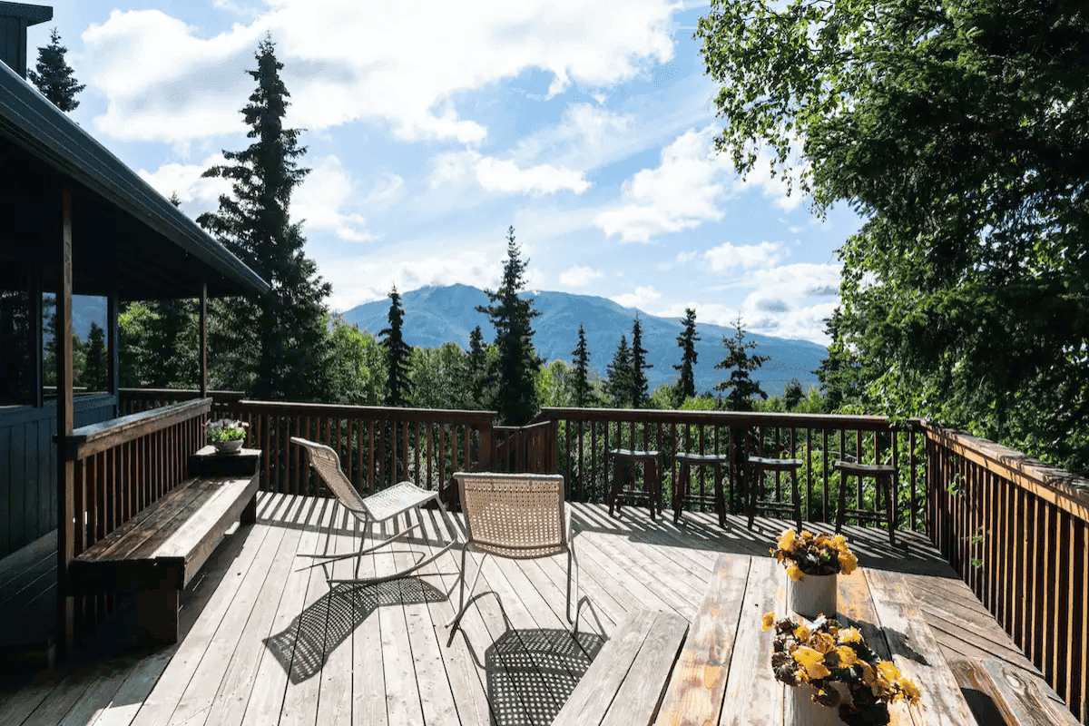 Spacious 3BR Home Near Eagle River & Anchorage, AK
