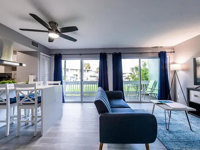 Elegant 1BR Upscale Condo Unit 155 Near Hurlburt & Eglin AFB