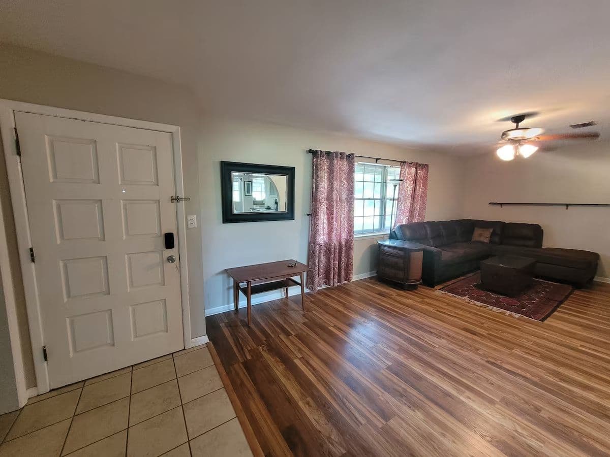 Elegant 3BR/3BA Golf Course Home Near Eglin AFB