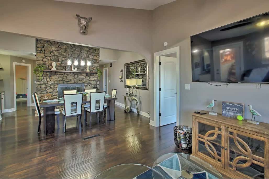 Spacious 4-Bed, 3-Bath Home in Fort Smith – TDY Ready Near Ebbing Field