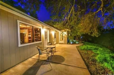 Hilltop 3BR/2BA TDY Retreat Near Vandenberg Space Force Base with Scenic Views