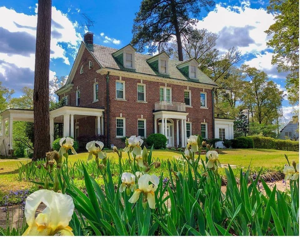 Historic 4-Bed Retreat Near Seymour Johnson AFB | 1928 Charm Meets Modern Comfort