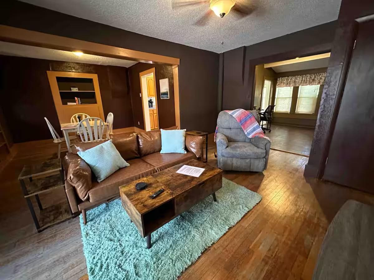 White Sands Escape Holloman AFB - 2BR 2BA, Sand Sleds