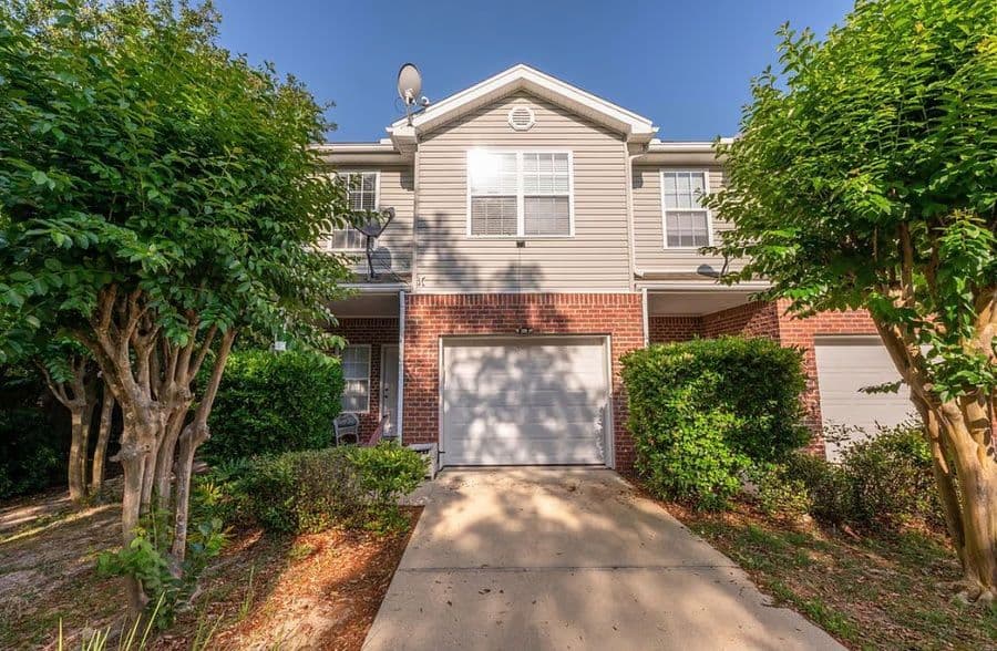 Modern 3BR 2.5BA Home Hurlburt AFB - Garage, Smart TV, Quiet