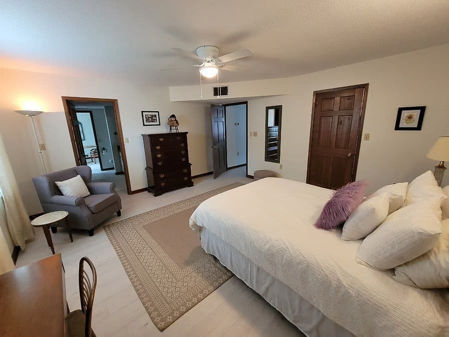 Spacious 4BR 2BA Hurlburt/Eglin AFB - Office, Utilities, Suite