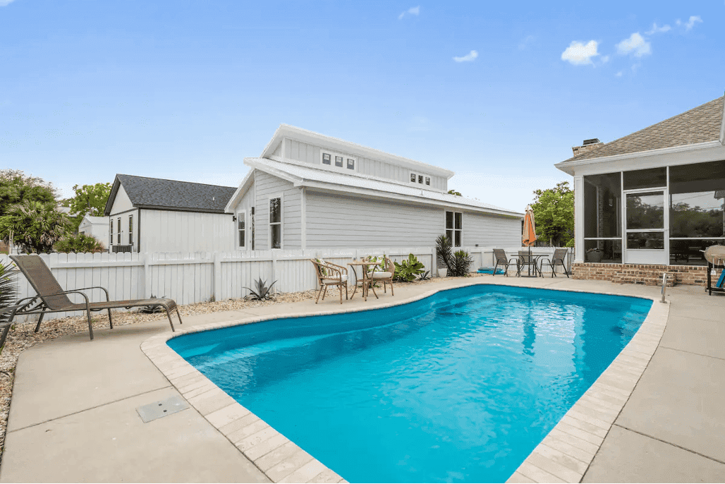 Biloxi 2BR 1.5BA Home Keesler AFB - Pool, Modern, Bright