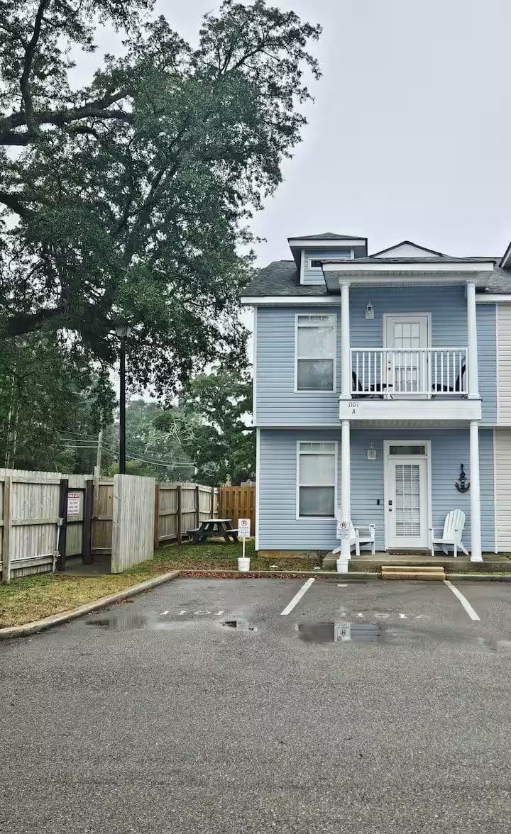 Keesler AFB 3BR 3BA Home – Unfurnished, Spacious, Gulfport