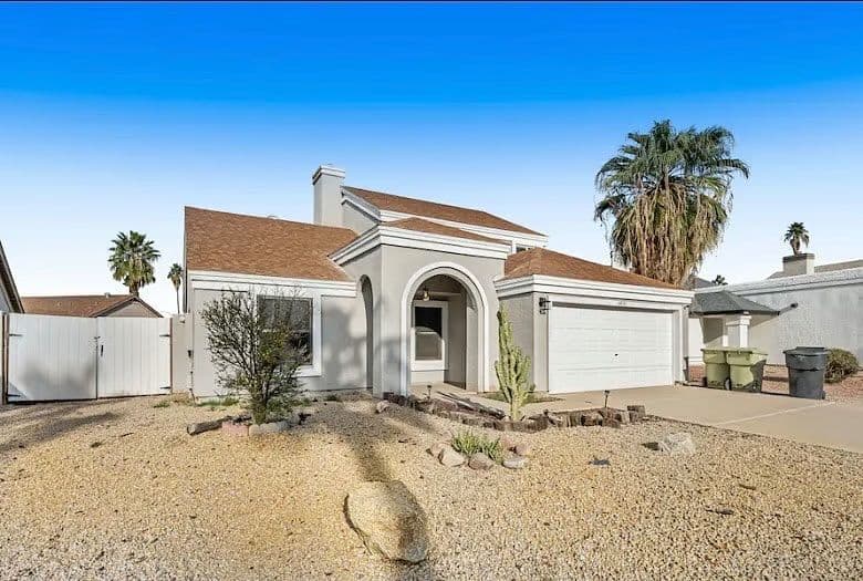 Spacious 4BR Pool Home Luke AFB - 2.5BA, Streaming TV, Quiet