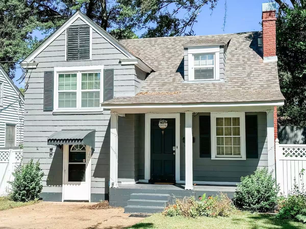 Historic 2BR 1BA Home Maxwell AFB - Modern, DTS, Den