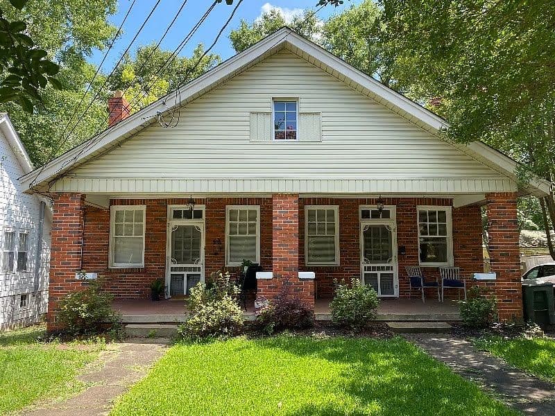 Maxwell AFB 2BR 1BA Duplex - Historic, Modern Comforts