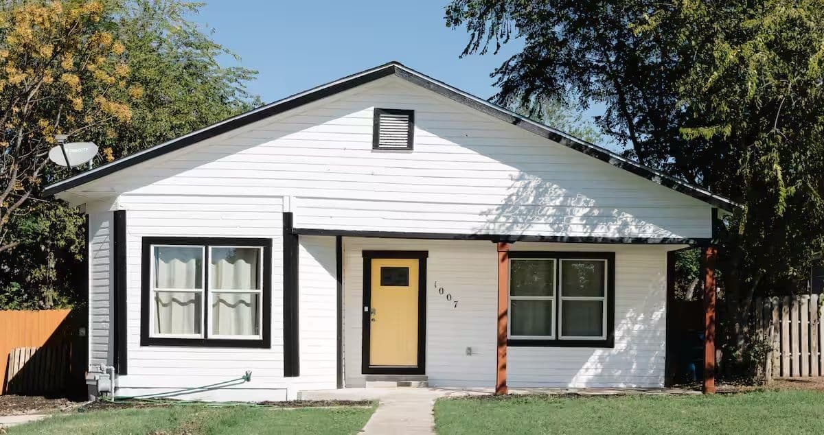 Modern 3BR 2BA Farmhouse Randolph AFB - Near Downtown