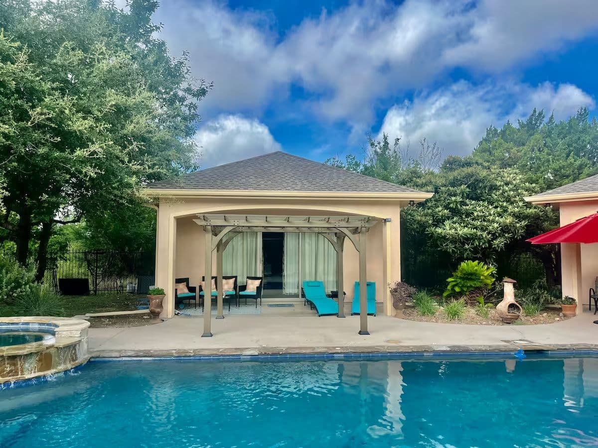 Peaceful 2BR 1BA Casita Randolph AFB - Pool, Adults Only
