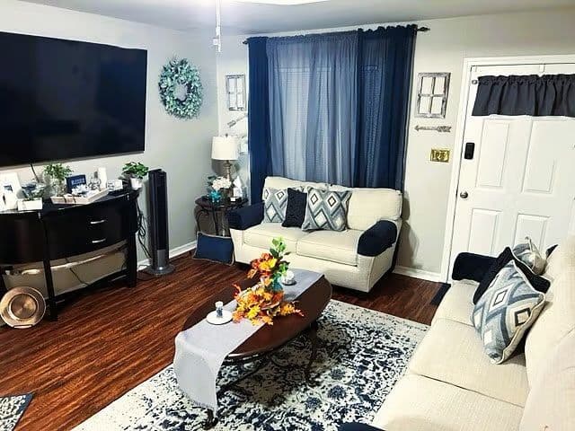 Crash Pad 3BR 1.5BA Sheppard AFB - Fenced Yard, Smart TV