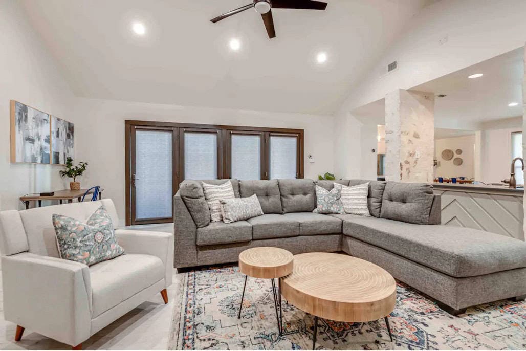 Wichita II 2BR 2BA Home Sheppard AFB - Stylish, Pool, Yard
