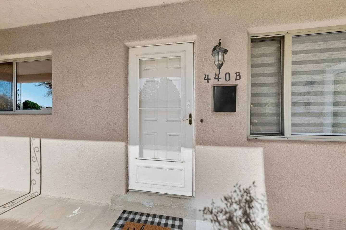 Juniper Retreat | 1BR Apartment Near Kirtland AFB w/ Garage & King Bed