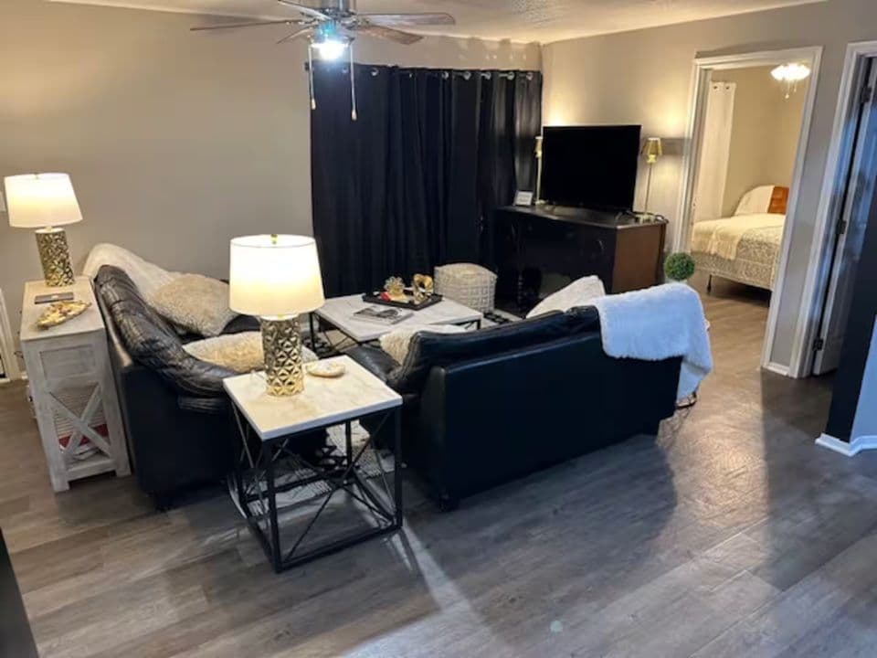 Modern 2BR/1BA Home Near SAFB – Comfort, Convenience & Family-Friendly Amenities