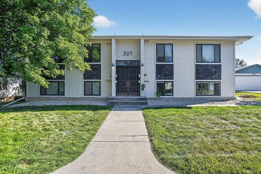 Modern 2BR TDY Apartment Near Ellsworth Air Force Base – Quiet & Convenient
