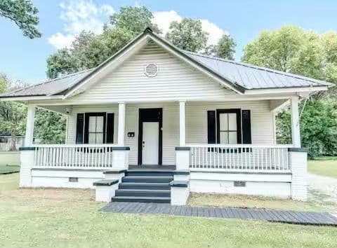 Modern 3BR TDY Home Near Maxwell Air Force Base – Central Location
