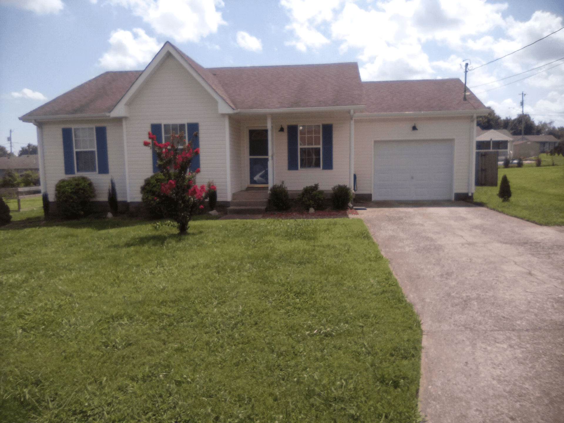 Move-In Ready 3BR Home Near Fort Campbell | Fenced Yard & EV Charger