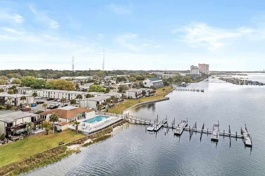 Oceanfront 2BR/2BA Condo Near Hurlburt AFB with Private Dock